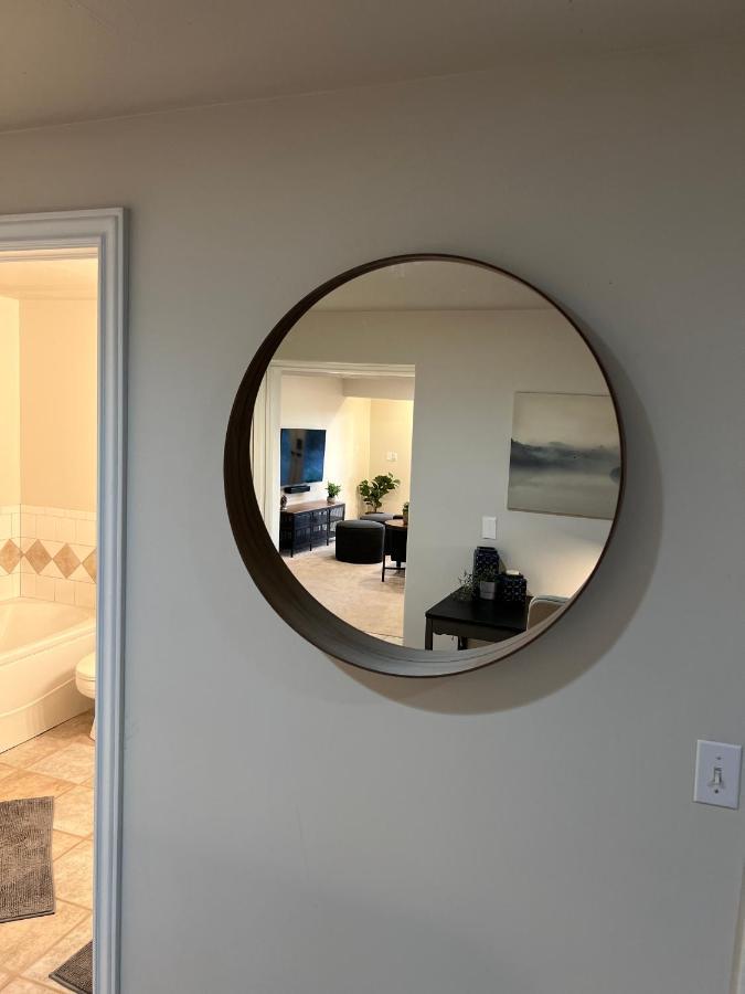 Above Ground Basement Apartment 2 Bedroom 1 B Retreat With Gorgeous View Draper Exterior photo